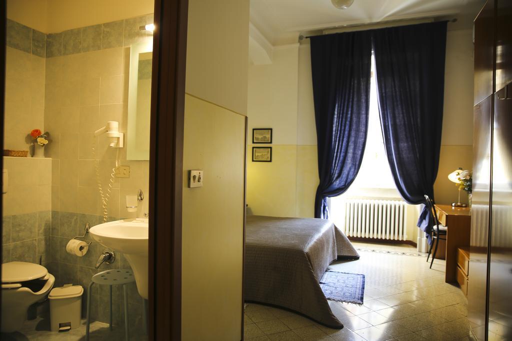 Albergo Garisenda Bolonia Habitación foto