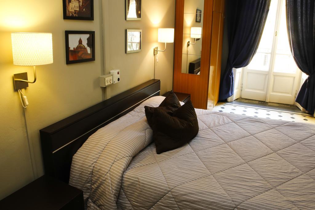 Albergo Garisenda Bolonia Habitación foto