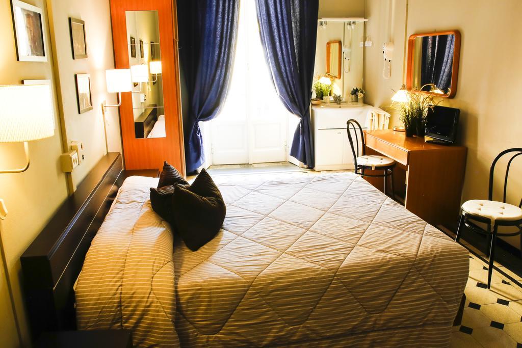 Albergo Garisenda Bolonia Habitación foto