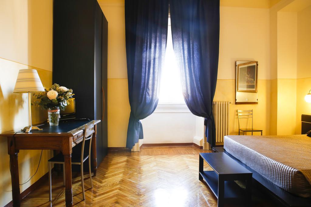 Albergo Garisenda Bolonia Habitación foto